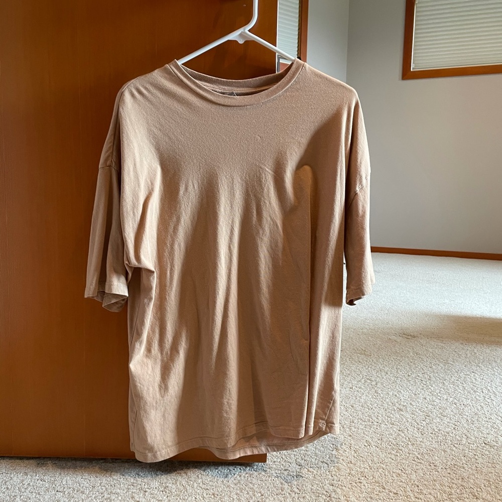 Tan oversized tee